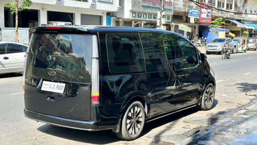 STARIA 2022 Full ( 34500$ )