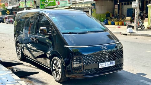 STARIA 2022 Full ( 34500$ )