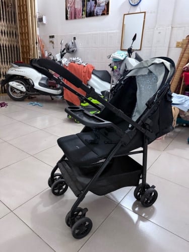 Stoller រទេះរុញកូន