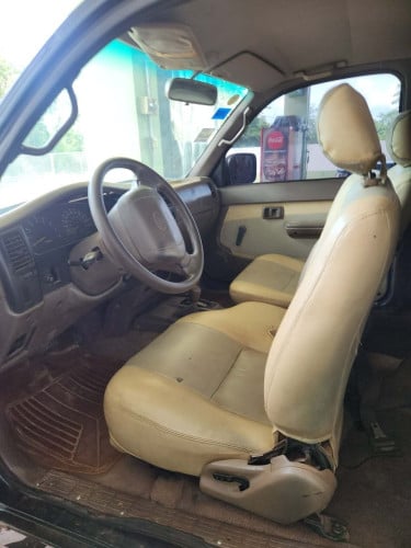 TACOMA ឆ្នាំ1997 តួរខ្ពស់  អូតូ ប៉ុង2 កាំពីតាស សាំងសុទ្ធ