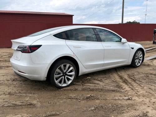 Tesla Model 3 Standard Range