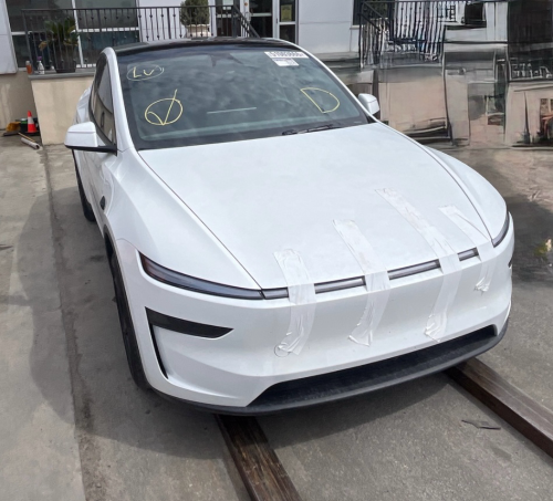 Tesla model Y 2026 long rang