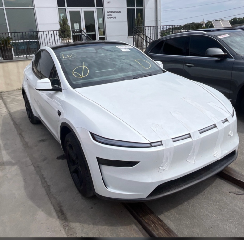 Tesla model Y 2026 long rang