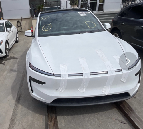 Tesla model Y 2026 long rang