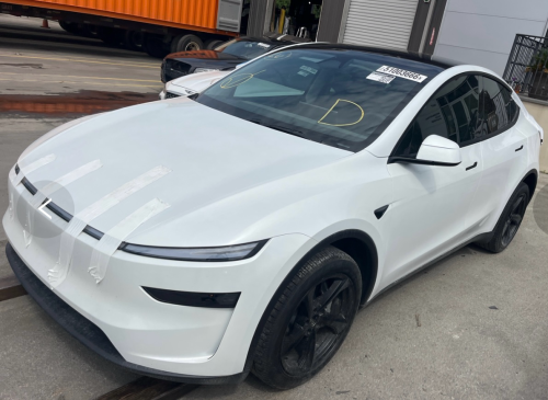 Tesla model Y 2026 long rang