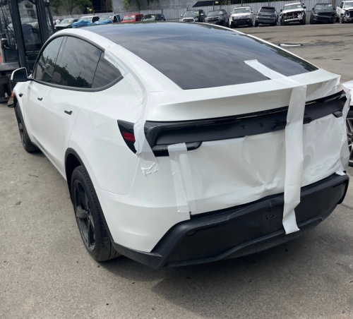 Tesla model Y 2026 long rang