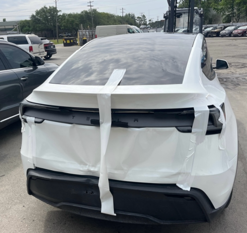 Tesla model Y 2026 long rang