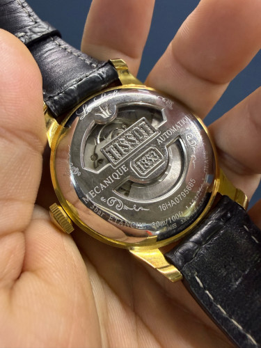 Tissot Swiss អូតូ 39mm