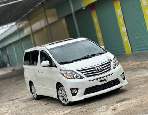 TOYOTA ALPHARD 2012 VVIP FULL OPTION