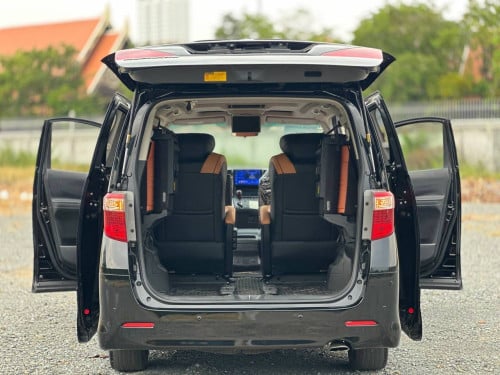 TOYOTA ALPHARD 2012 VVIP FULL OPTION