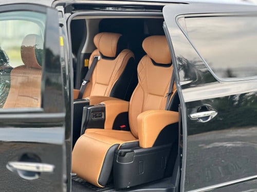 TOYOTA ALPHARD 2012 VVIP FULL OPTION