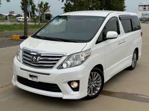 Toyota Alphard 2013 Auto3 កែឆ្វេងហ្សុីន( ក្រដាសពន្ធថ្មី )