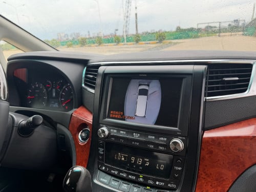 Toyota Alphard 2013 Auto3 កែឆ្វេងហ្សុីន( ក្រដាសពន្ធថ្មី )