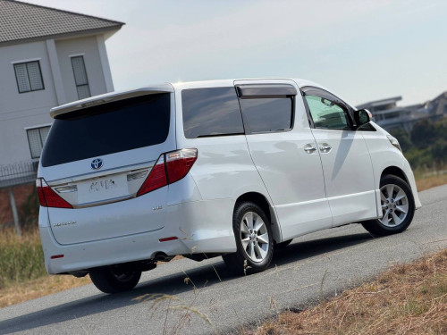TOYOTA ALPHARD 2013 FULL 3DOOR AUTO