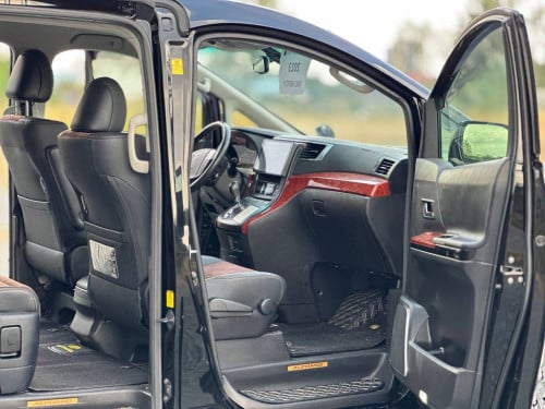TOYOTA ALPHARD 2013 FULL 3DOOR AUTO