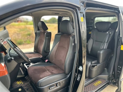 TOYOTA ALPHARD 2015 VVIP FULL 3DOOR AUTO