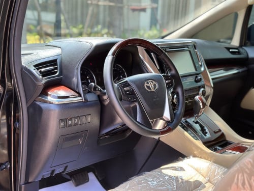 Toyota Alphard 2016 Russia Full Option