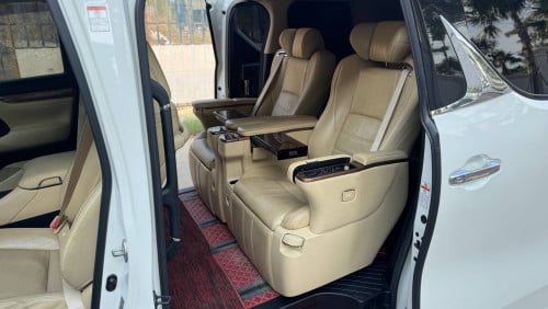 TOYOTA ALPHARD 2016 UPDATE LM 350 H EXECUTIVE LOUNGE