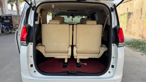 TOYOTA ALPHARD 2016 UPDATE LM 350 H EXECUTIVE LOUNGE