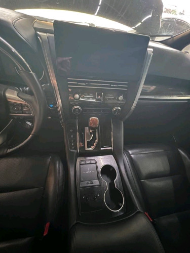 Toyota ALPHARD 2017VIP full option Royal Lounge UP Lexus LM350