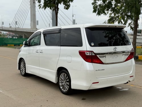 Toyota Alphard Auto3 2013 ( កែកញ្ច្រែងឆ្វេងហ្សុីន)