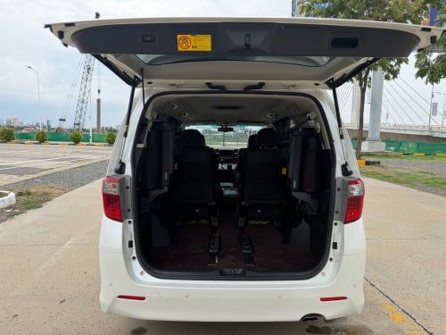 Toyota Alphard Auto3 2013 ( កែកញ្ច្រែងឆ្វេងហ្សុីន)