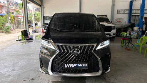 Toyota Alphard up LM