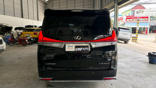 Toyota Alphard up LM