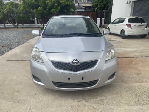 TOYOTA BELTA 2010 Silver