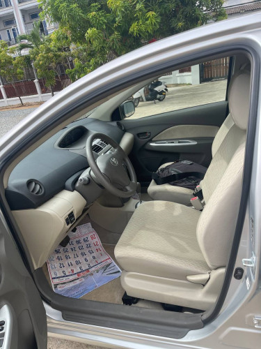 TOYOTA BELTA 2010 Silver