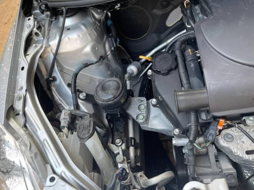 TOYOTA BELTA 2010 Silver