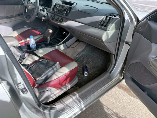 toyota camry,LE,ABS,កៅអីចុច,ឆ្នាំ 02 ពណ៌ទឹកប្រាក់,