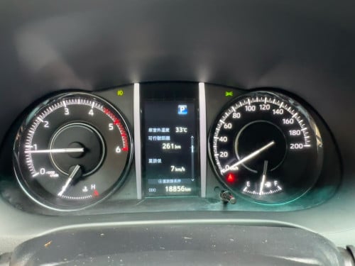 Toyota Fortune Legender  2025