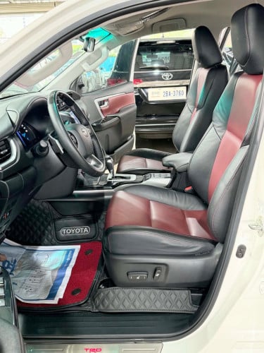 Toyota Fortuner 2020 TRD Full option ឆ្វេងសុីនចូលតាមករុមហ៊ុន Toyota ថ្នាំសុីន100%
