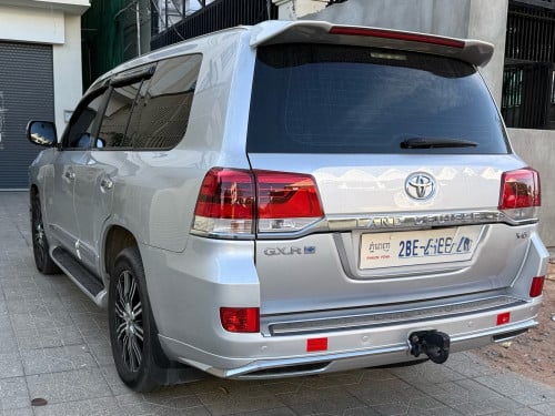 Toyota LandCruiser 2012 ឡានលក់ប្រញ៉ាប់​ ម្ចាស់ផ្ទាល់​ ឡានស្អាត​ ទឹកថ្នាំហ្សុីន​