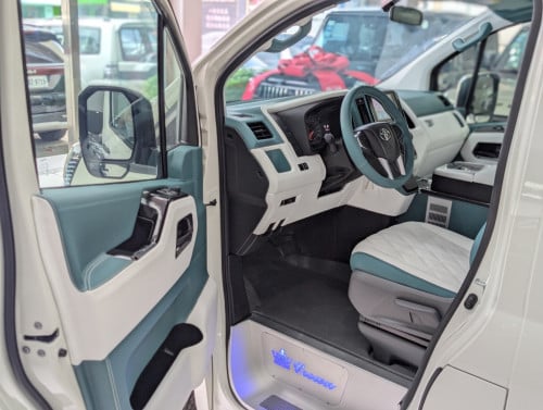 Toyota New Toyota Hiace 2025 VIP