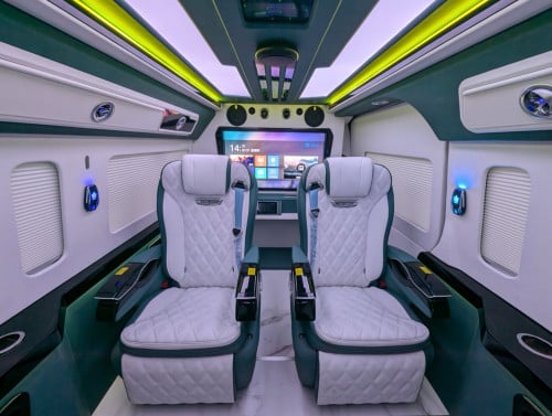Toyota New Toyota Hiace 2025 VIP