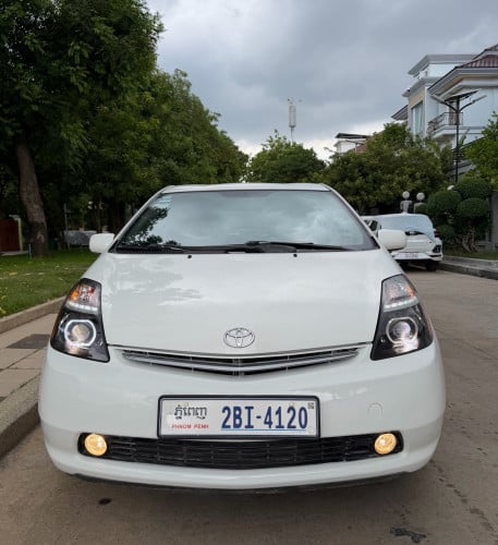 TOYOTA PRIUS 07 full ពេញ 12200$ចចារ