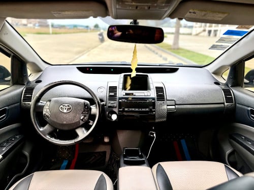 Toyota Prius 07 full no map