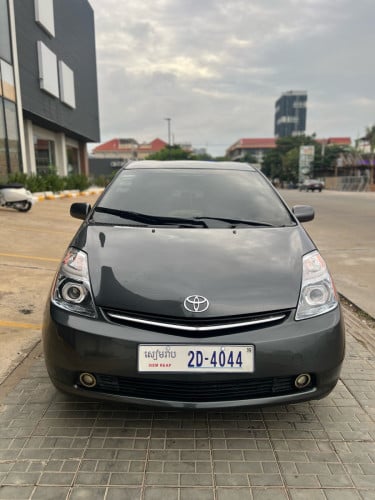 Toyota Prius 08 Full ពណ៏ប្រផេះ ធានាកាត់ឈ្មោះបាន ក្បាលBរឺក្បាលCពីអក្សរ ម៉ាញ៉ែតសុិន.  MC