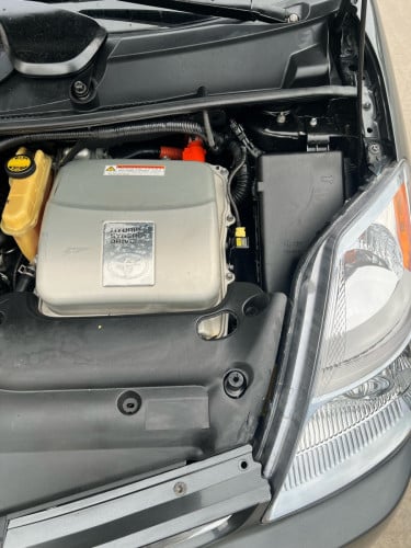 Toyota Prius 08 Full ពណ៏ប្រផេះ ធានាកាត់ឈ្មោះបាន ក្បាលBរឺក្បាលCពីអក្សរ ម៉ាញ៉ែតសុិន.  MC