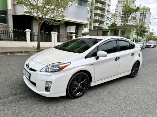 Toyota Prius 2010 option 5 ខាងក្នុងលឿង ម្ចាស់ដើម