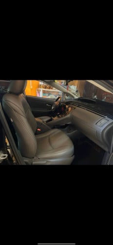 Toyota Prius 2010  សូលា តំបូកបើក options 4 pasona ថ្មីហែកមេឃ
