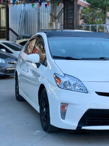 Toyota Prius 2012 Option 3 Solar ពណ៌​ស​ សន្លឹក​ពន្ធ​ 🔵តម្លៃពិសេស 20,300$ ចរចារ​