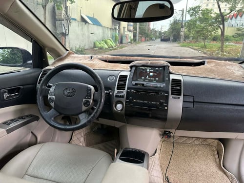 Toyota Prius full option សេរីឆ្នាំ2006 ឡានអត់បុកអត់ច្រេះធានាឡានស្អាតម្ចាស់ដេីមផ្ទាល់ ថ្មី ម៉ាញ៉ែMc