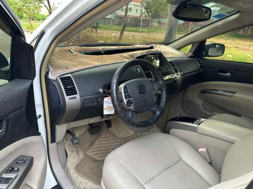 Toyota Prius full option សេរីឆ្នាំ2006 ឡានអត់បុកអត់ច្រេះធានាឡានស្អាតម្ចាស់ដេីមផ្ទាល់ ថ្មី ម៉ាញ៉ែMc