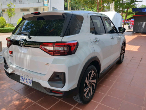 Toyota Raize 2023 ប្រភេទឡានស្អាត