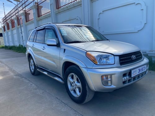 TOYOTA RAV4 2001 P2