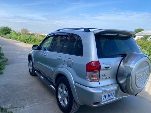 TOYOTA RAV4 2001 P2