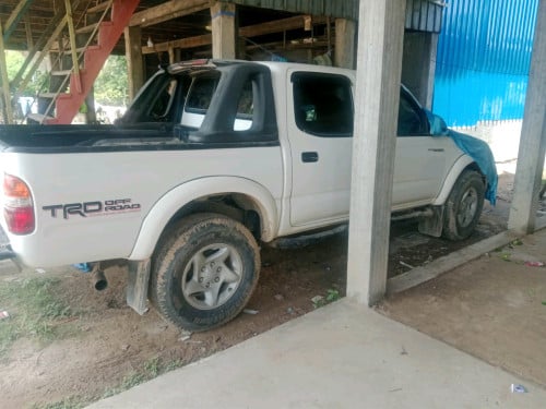 Toyota Tacoma 2001V4 pong1